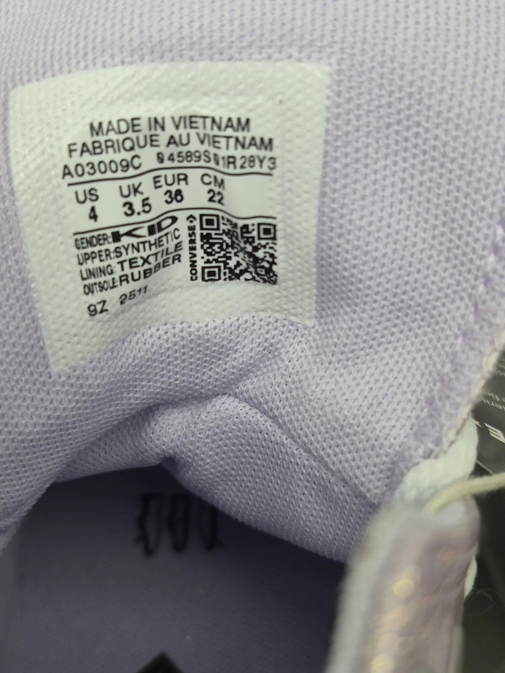 Converse Chuck Taylor Lugged Lift Platform High 'Vapor Violet Glitter size 4 KiD
